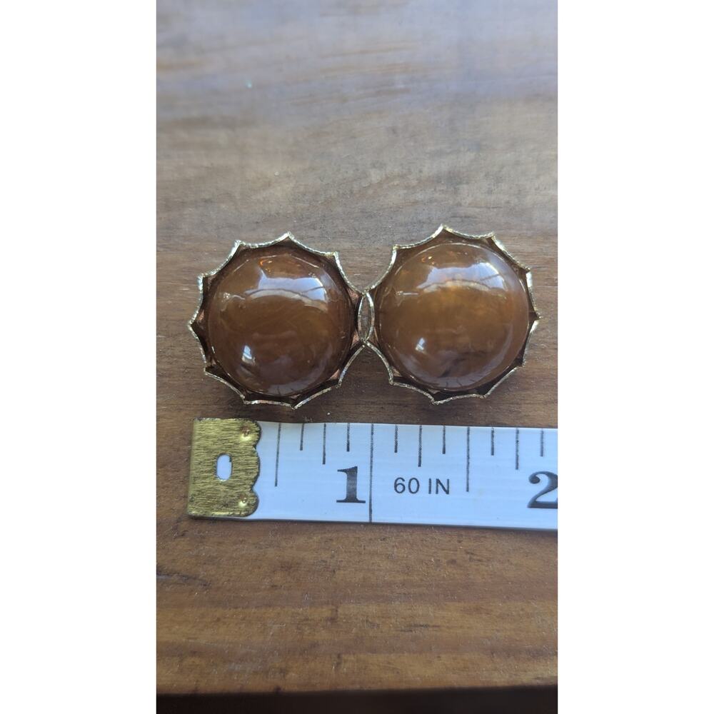 Vintage Hong Kong Amber Glass Cabochon Clip On Earrings Gold Tone Scalloped